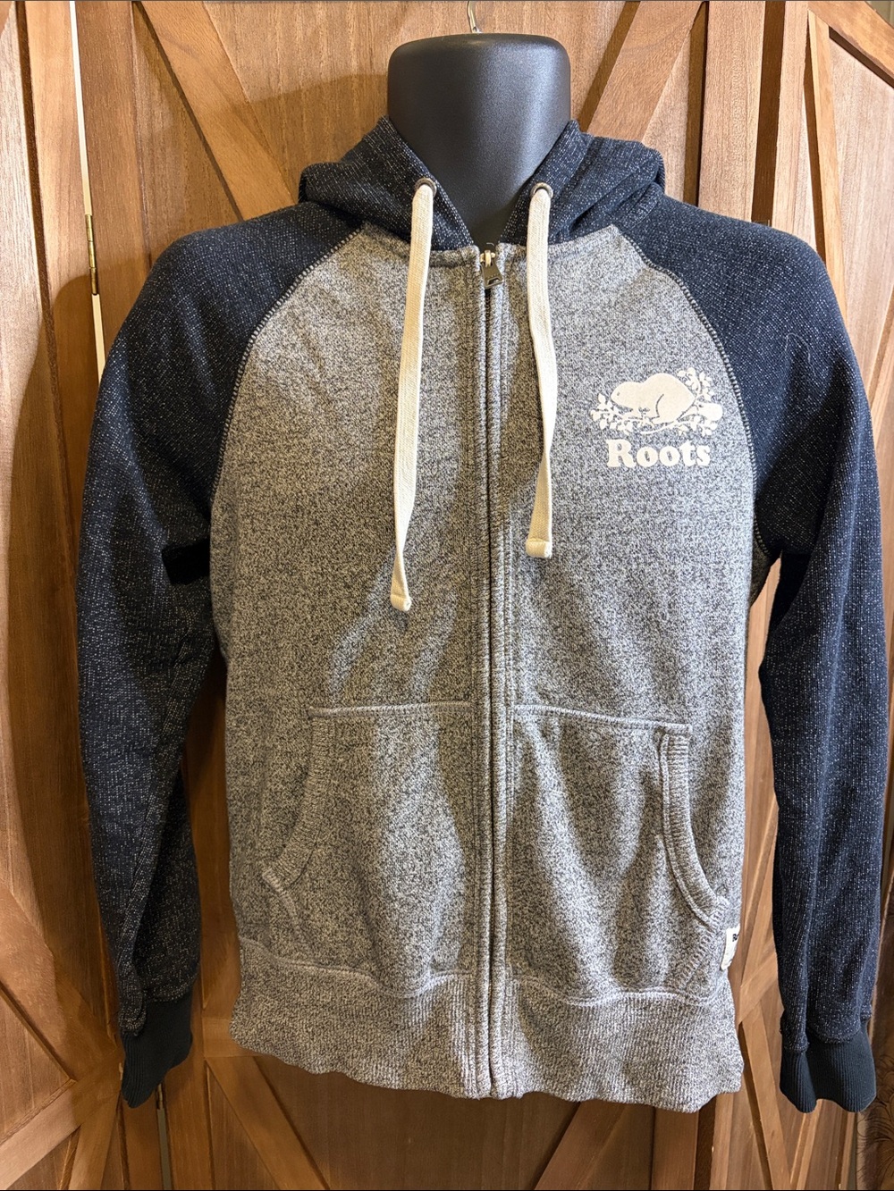 ROOTS Two Tone Gray Navy Blue Zip Up Hoodie Beaver Logo Sweatshirt SIZE SMALL